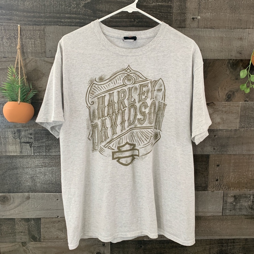 White Harley Davidson shirt only been worn 2 times perfect condition